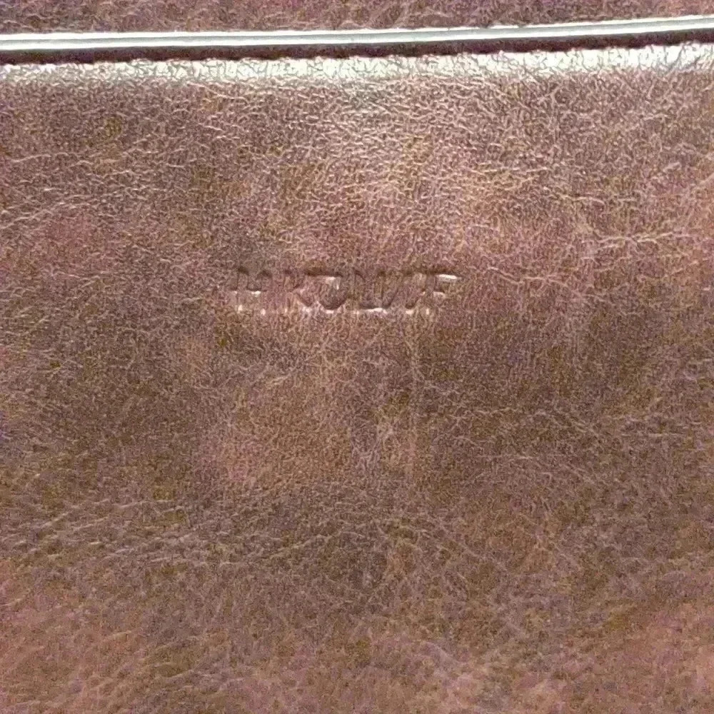 HKCLUF Vegan Leather Crossbody Bag with Guitar Straps‎ Brown - Picture 6 of 9